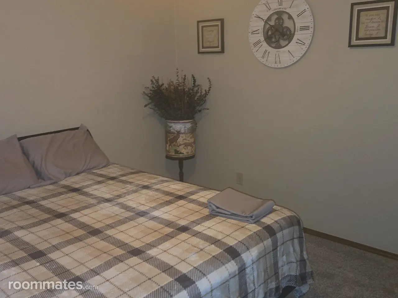 Profile photo 2 of 6