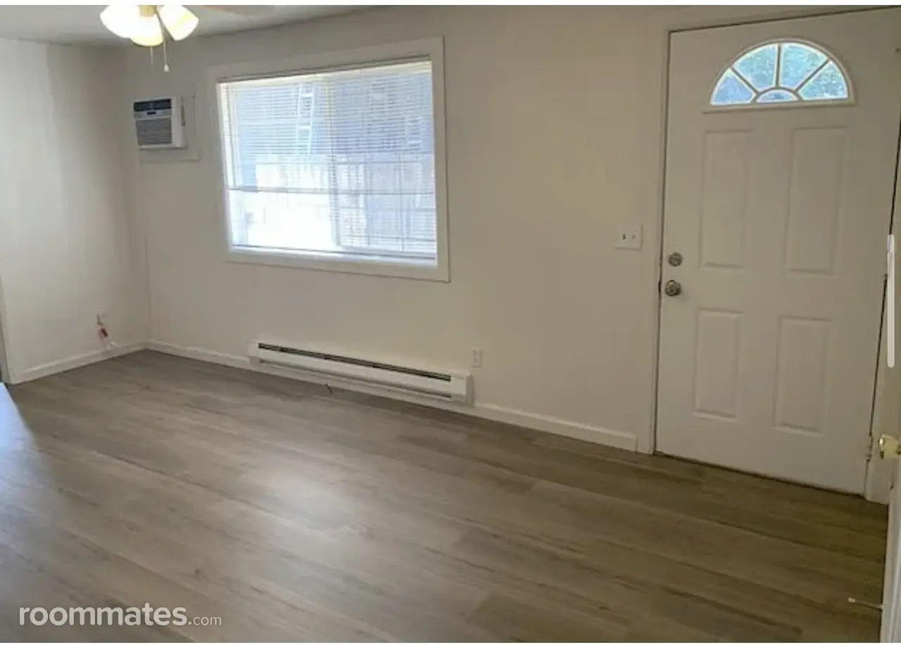 Profile photo 2 of 11