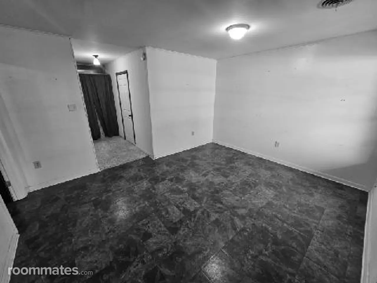 Profile photo 7 of 10