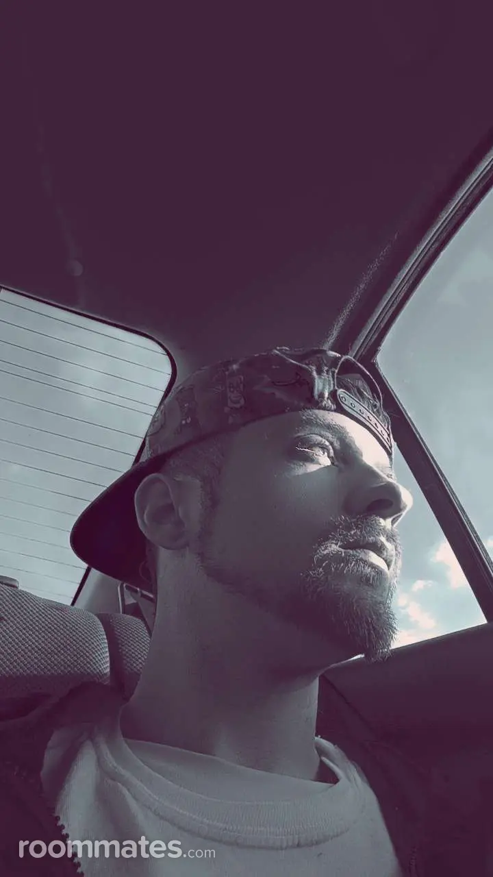 Profile photo 1 of 1