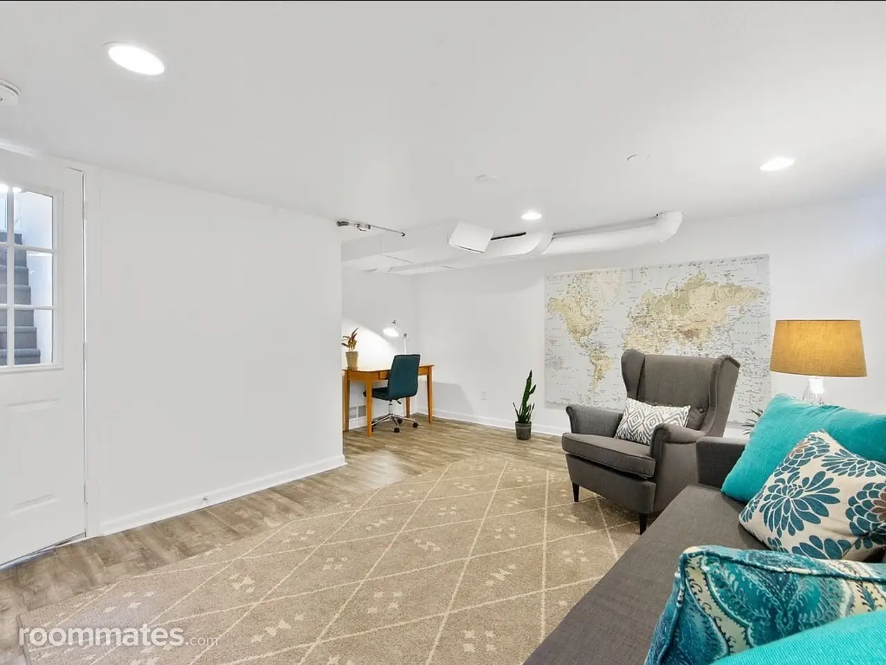 Profile photo 7 of 10