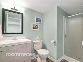 Room for rent in Portland, OR $1225, house