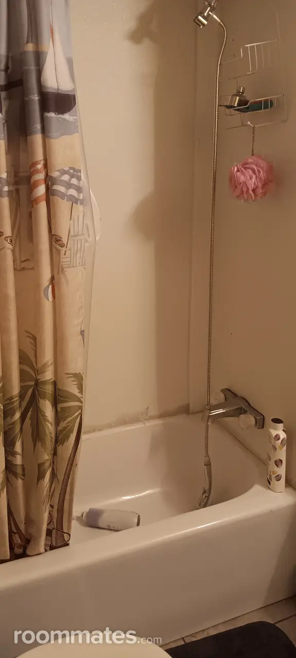 Profile photo 6 of 8