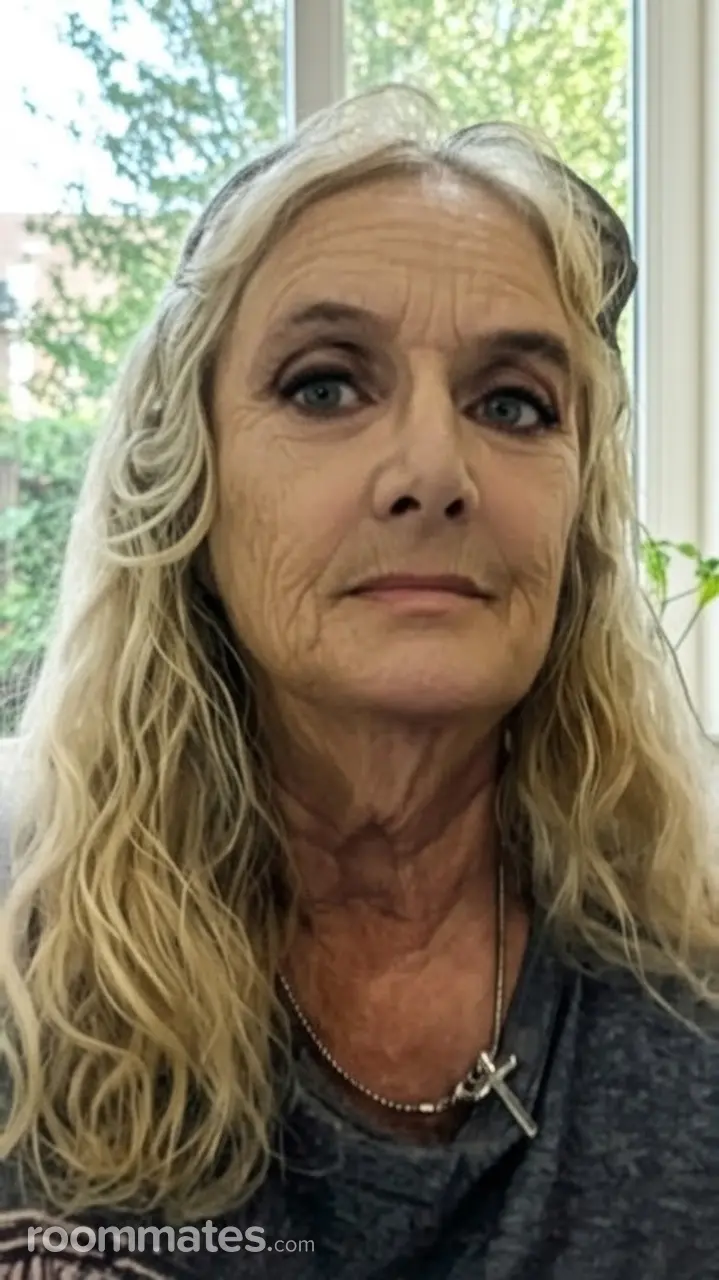 Profile photo 8 of 8