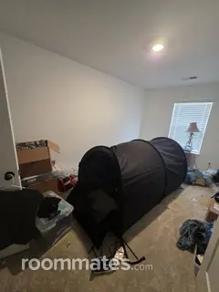 Room for rent in Greenville, SC $1000, townhouse