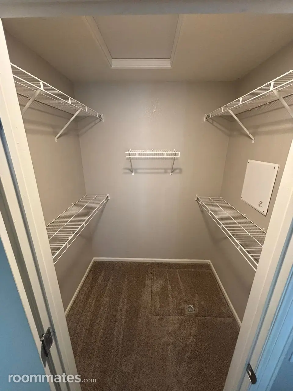 Profile photo 3 of 8