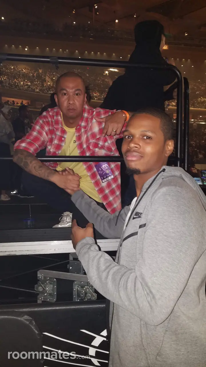 Profile photo 1 of 1