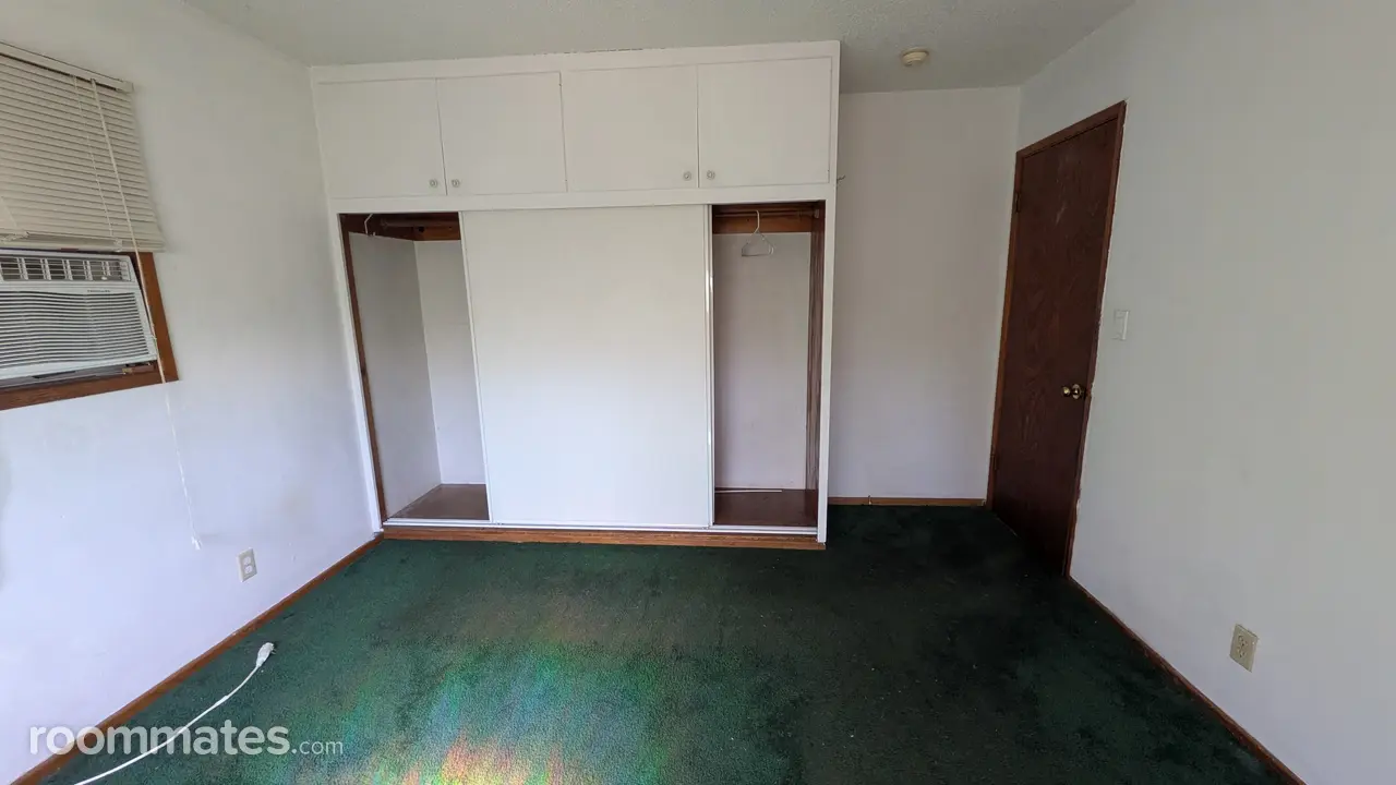 Profile photo 3 of 6