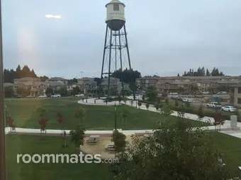 Room for rent in Hayward, CA $1100, condo