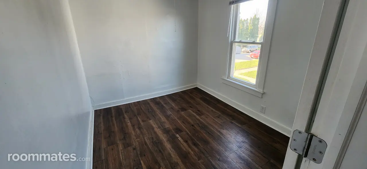 Profile photo 1 of 5