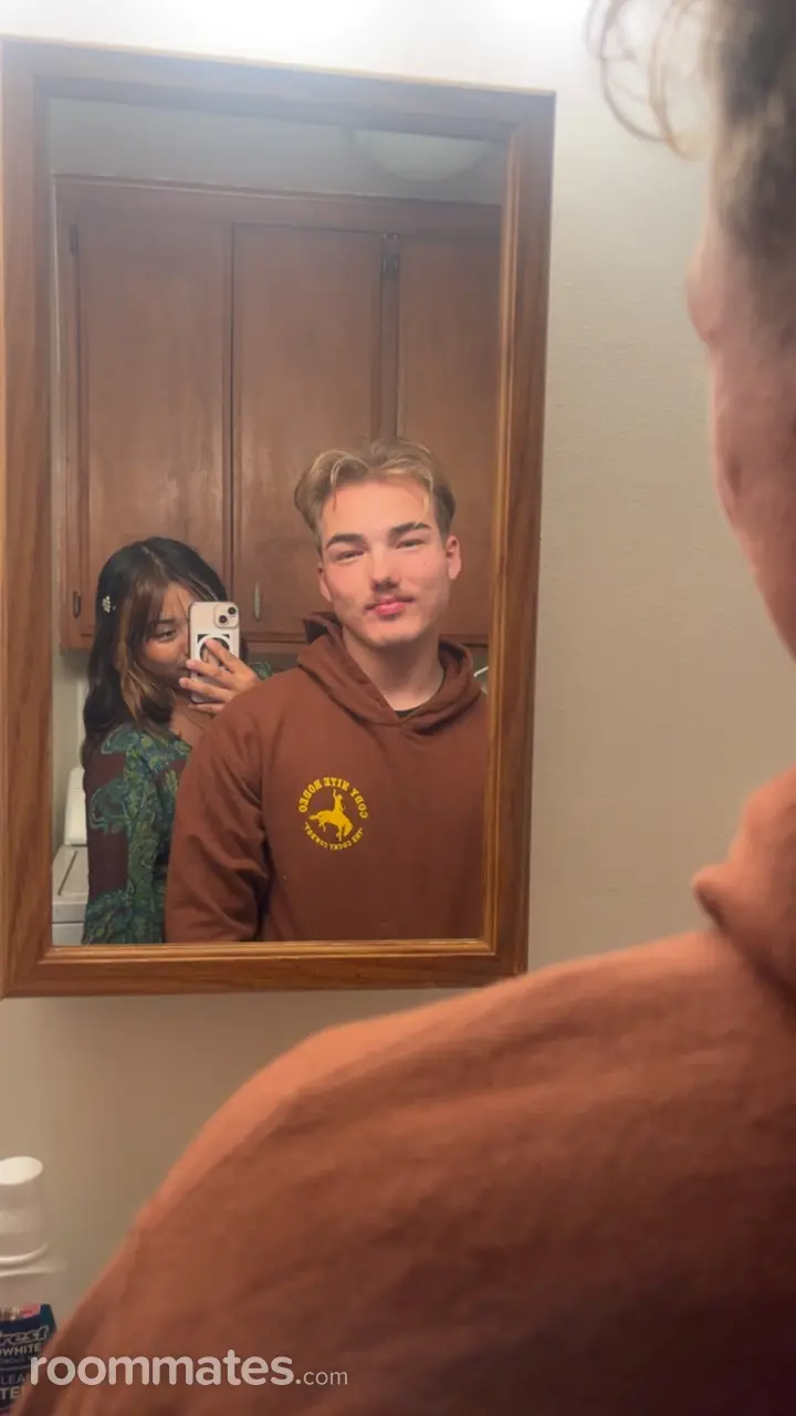 Profile photo 4 of 6