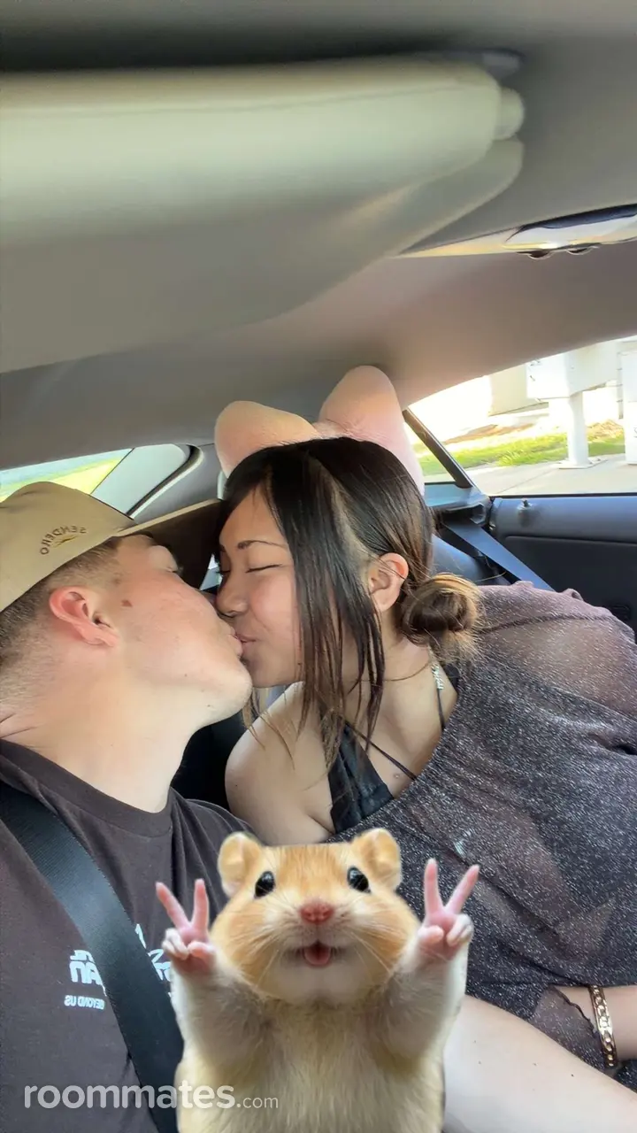 Profile photo 3 of 6