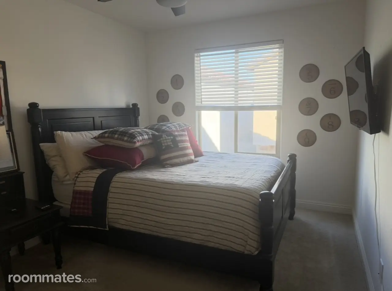 Profile photo 16 of 21