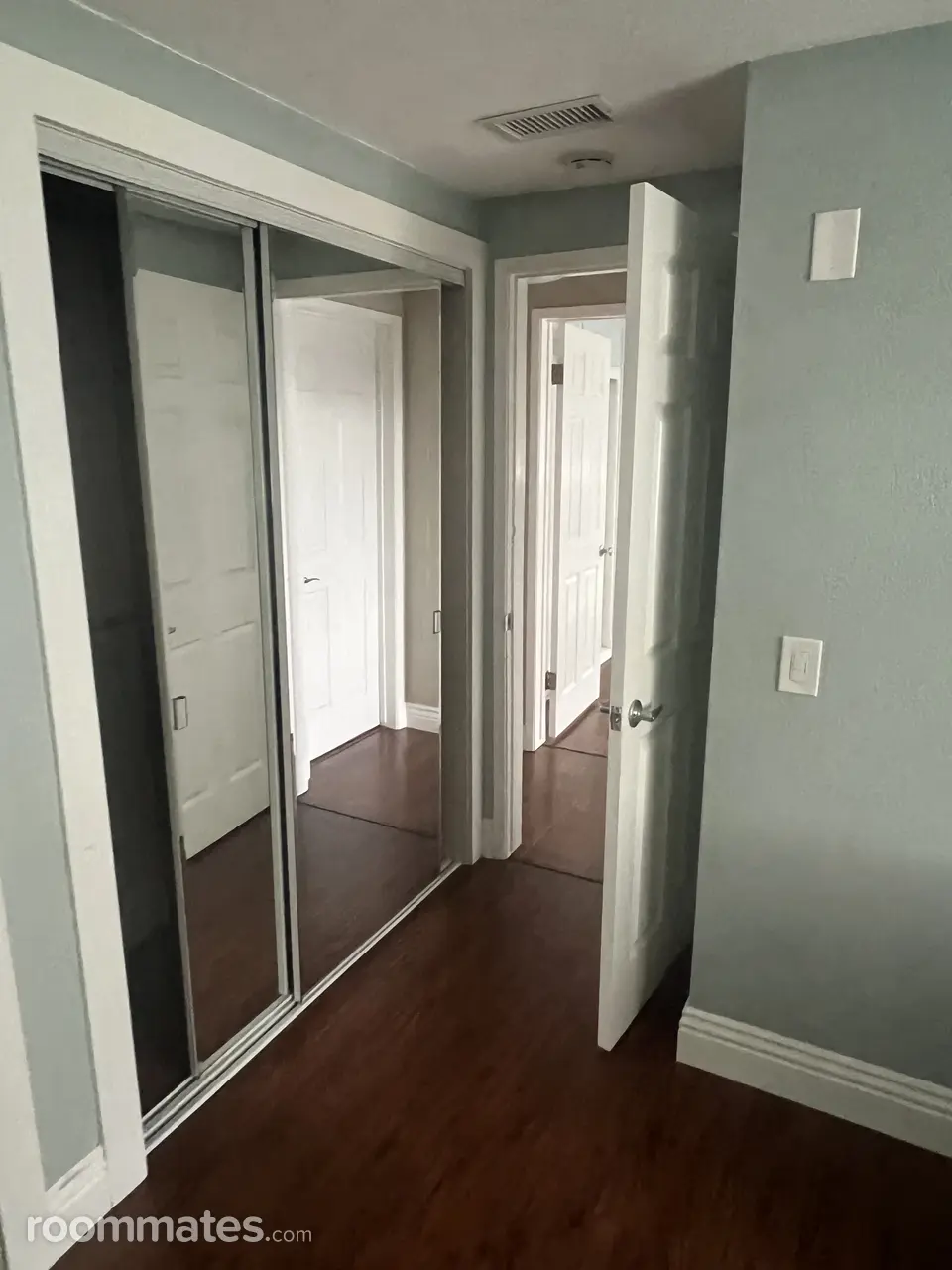 Profile photo 6 of 7