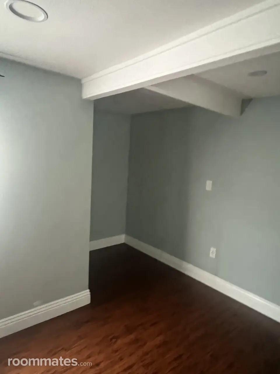 Profile photo 3 of 7