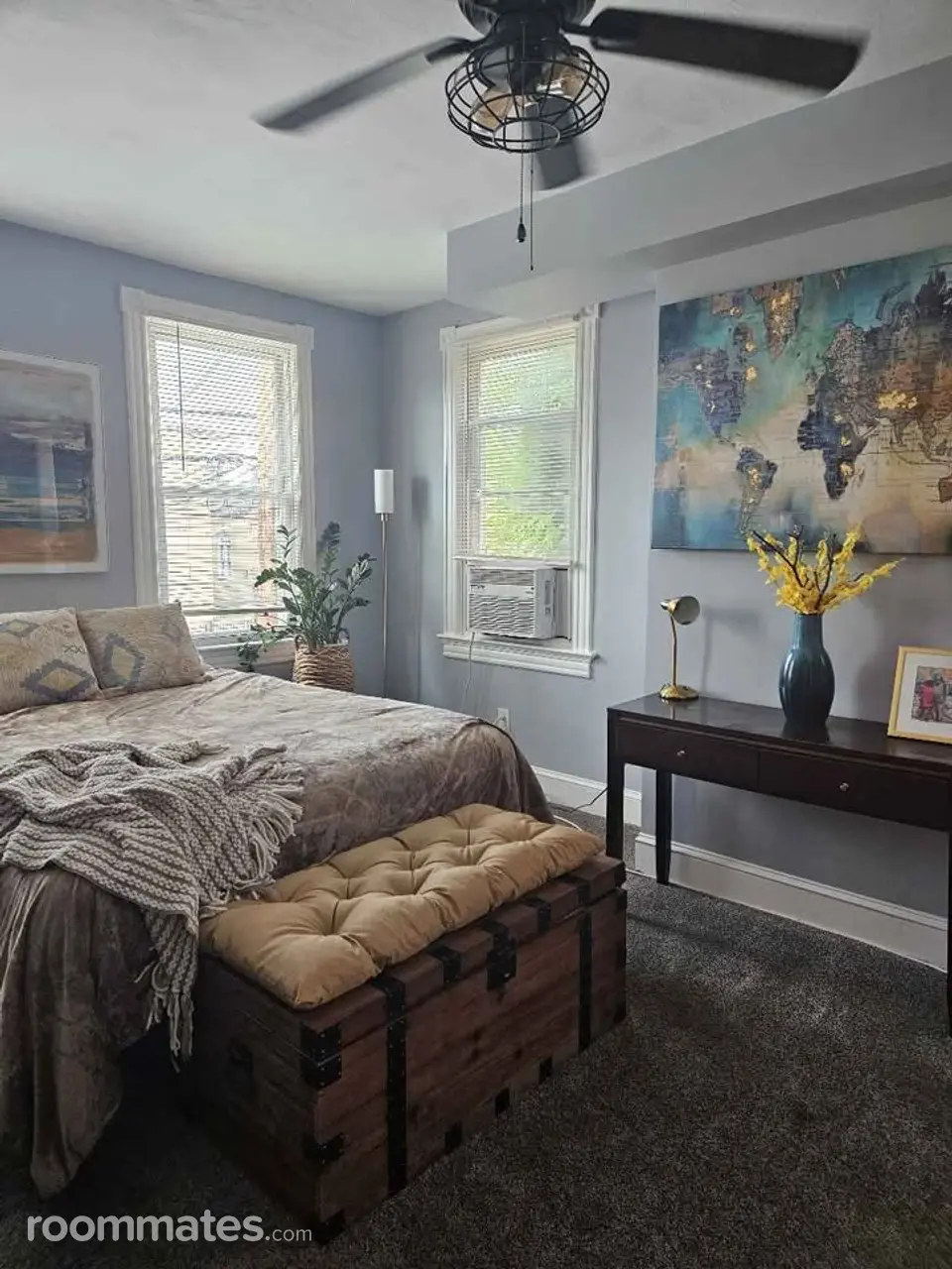 Profile photo 3 of 7