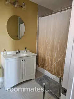 Room for rent in Washington, DC $1200, house