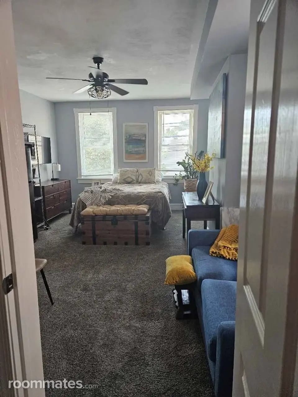 Profile photo 2 of 7