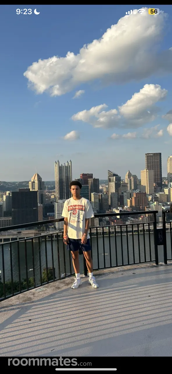 Profile photo 10 of 11