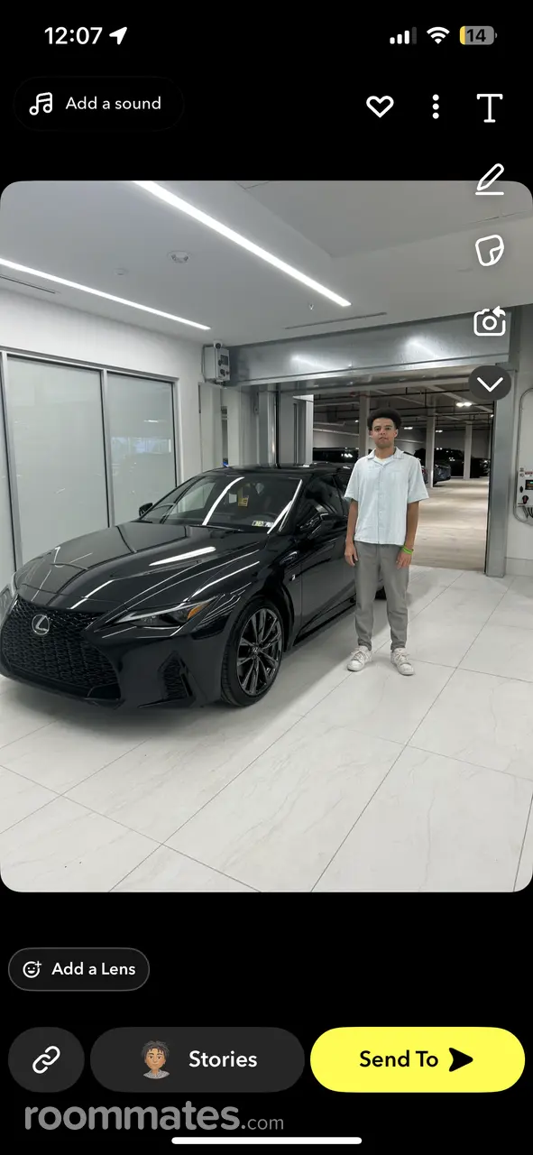 Profile photo 8 of 11