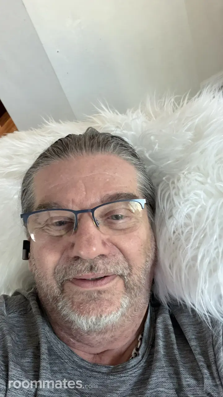 Profile photo 1 of 1