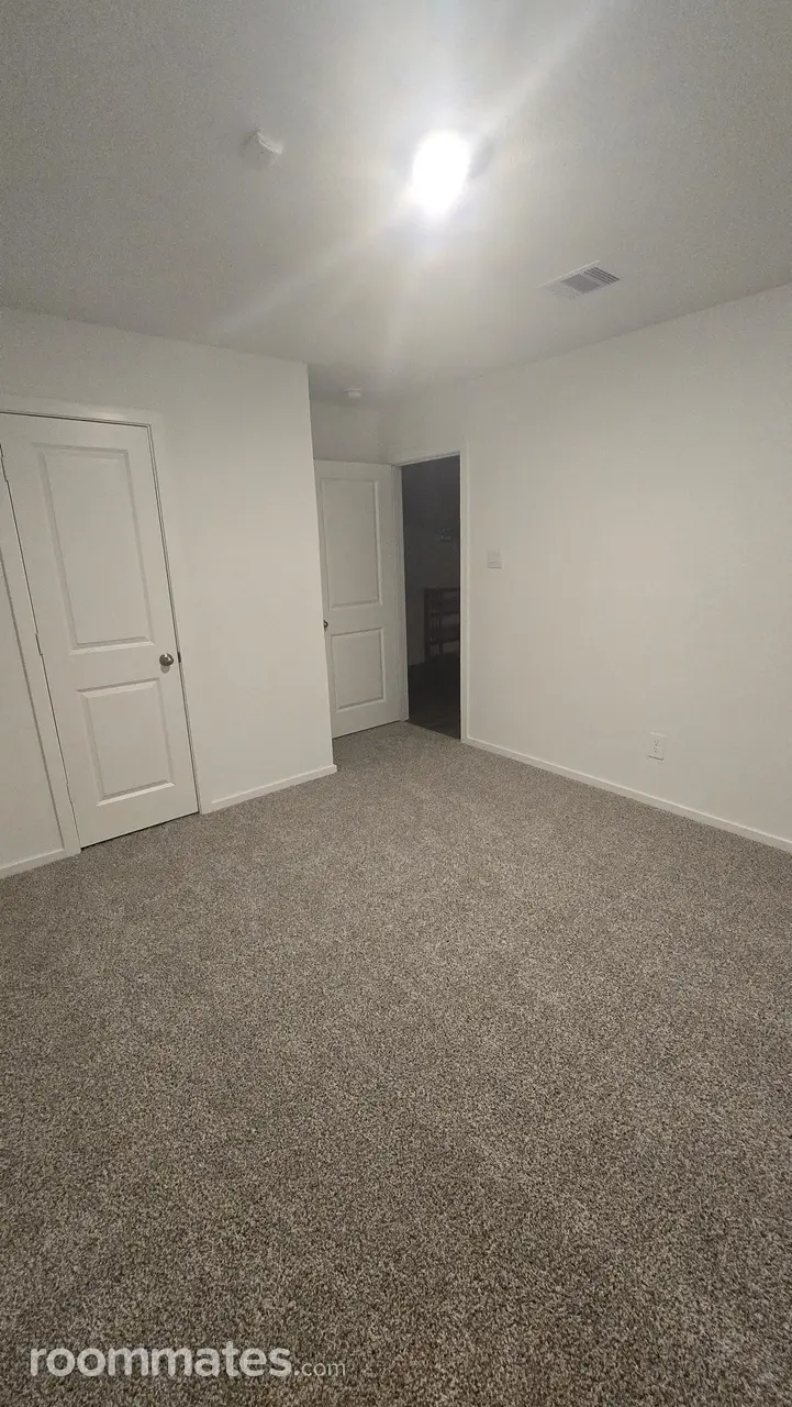 Profile photo 2 of 3