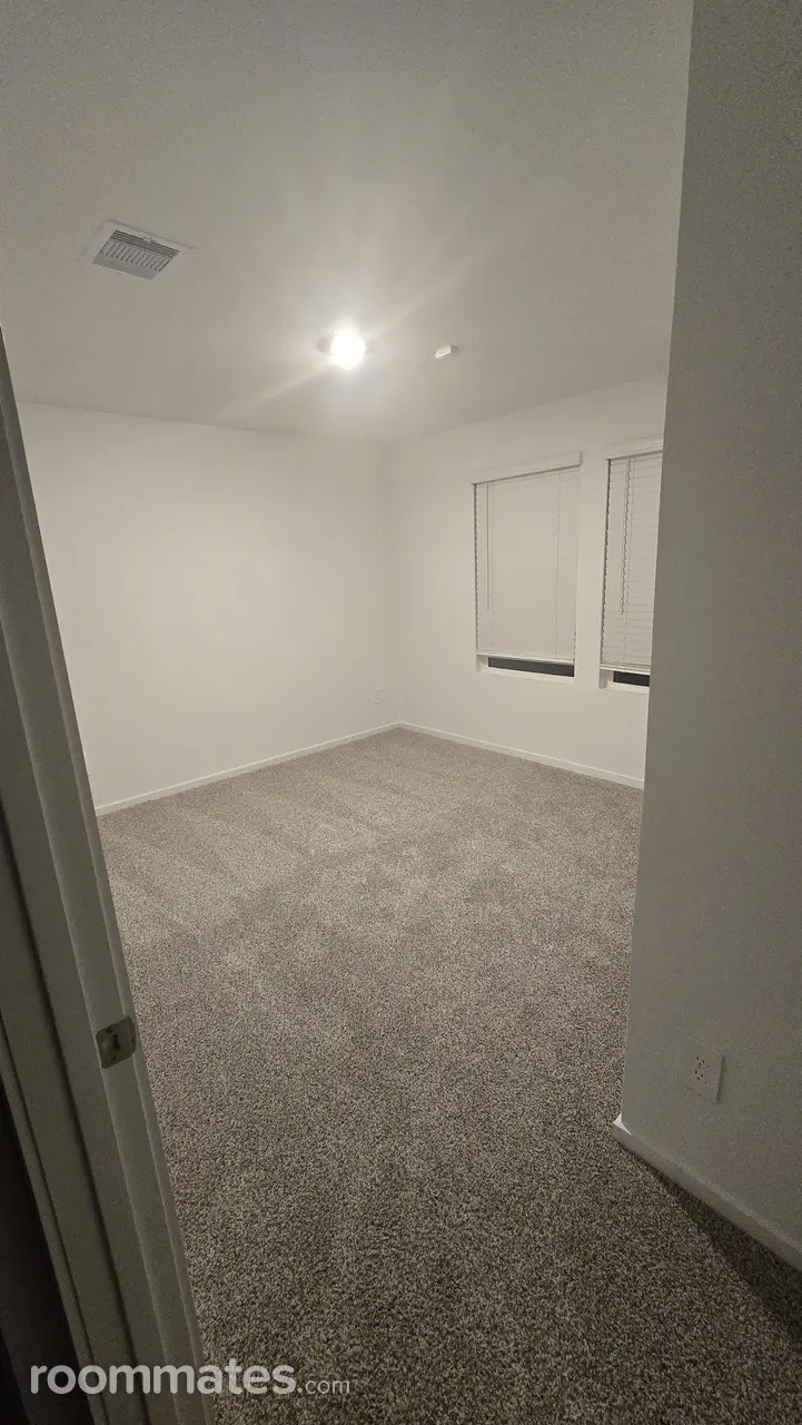 Profile photo 1 of 3