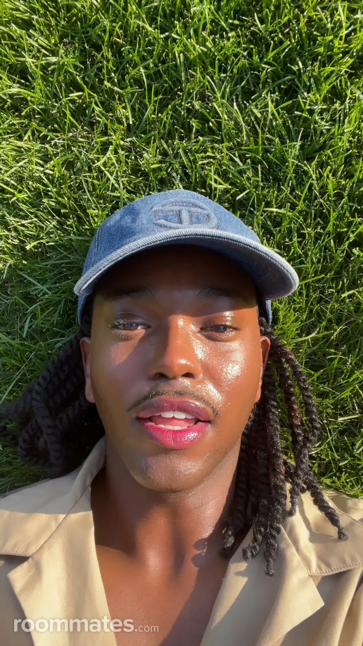 Profile photo 1 of 1