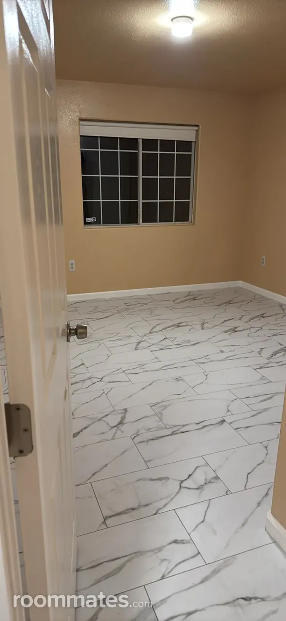 Profile photo 5 of 20