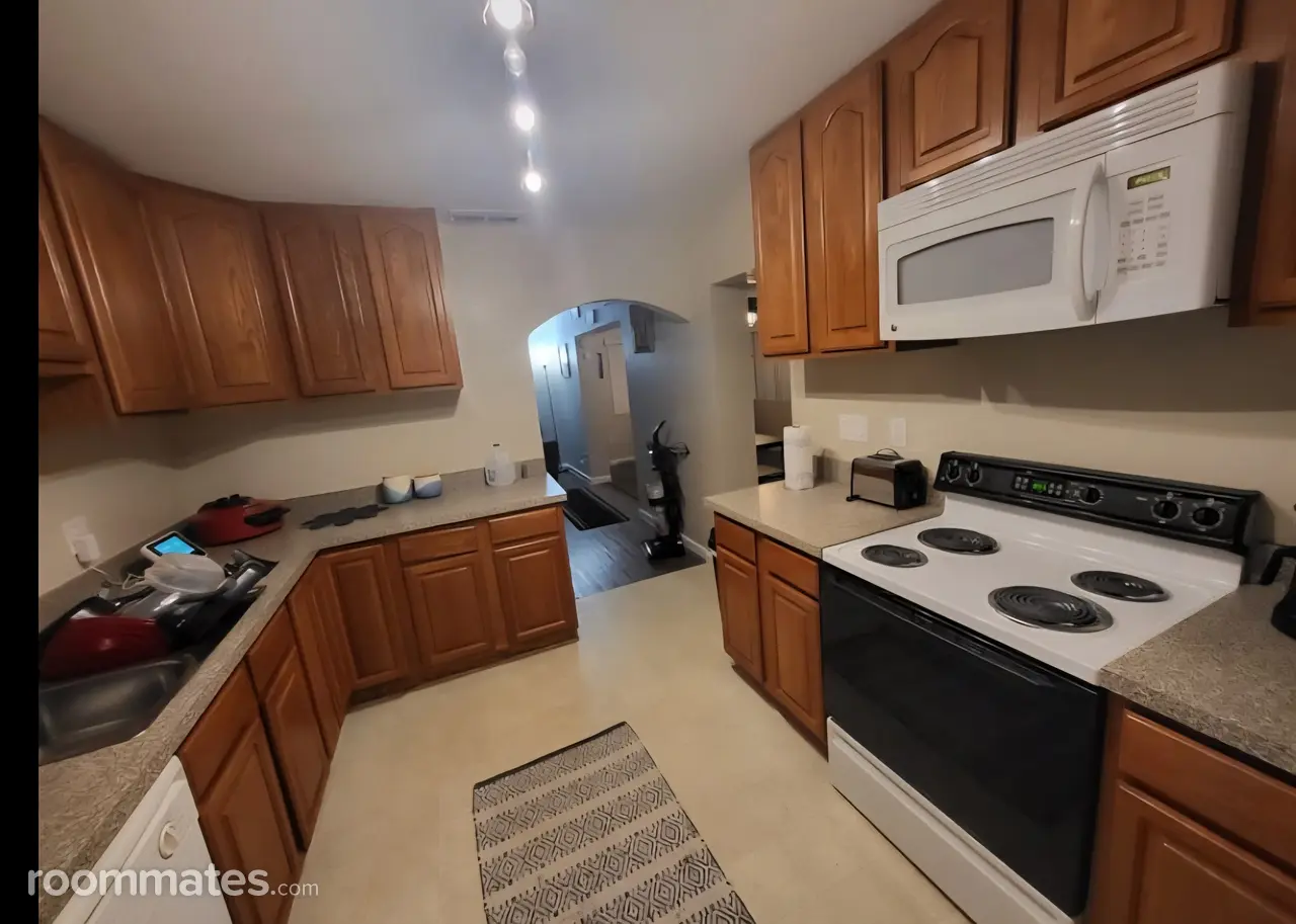 Profile photo 4 of 8