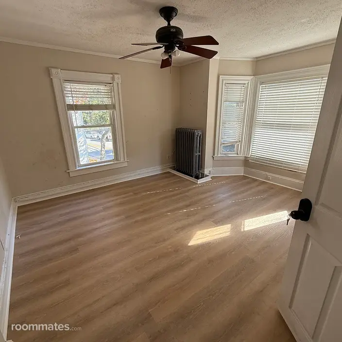 Room for rent in Framingham, MA $1200, house