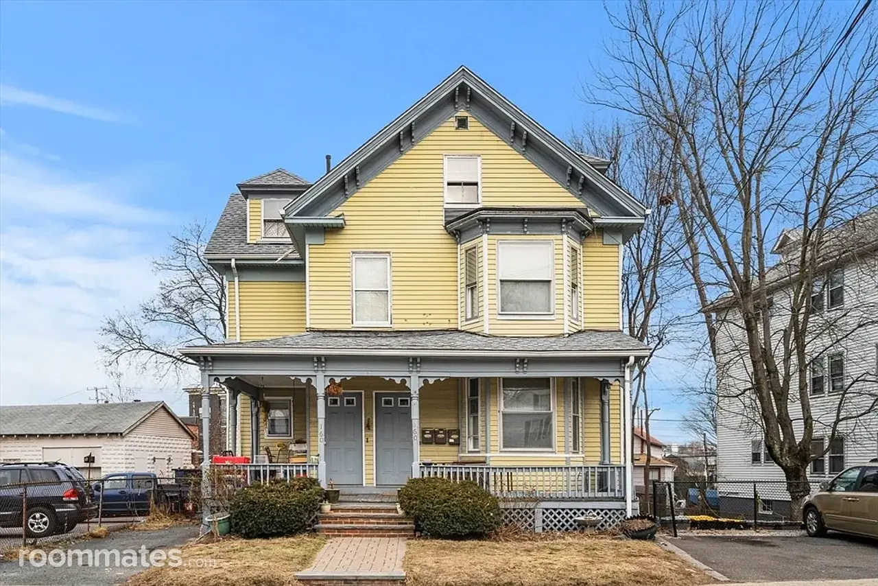 Profile photo 6 of 7