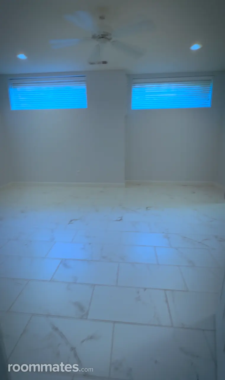 Profile photo 4 of 8