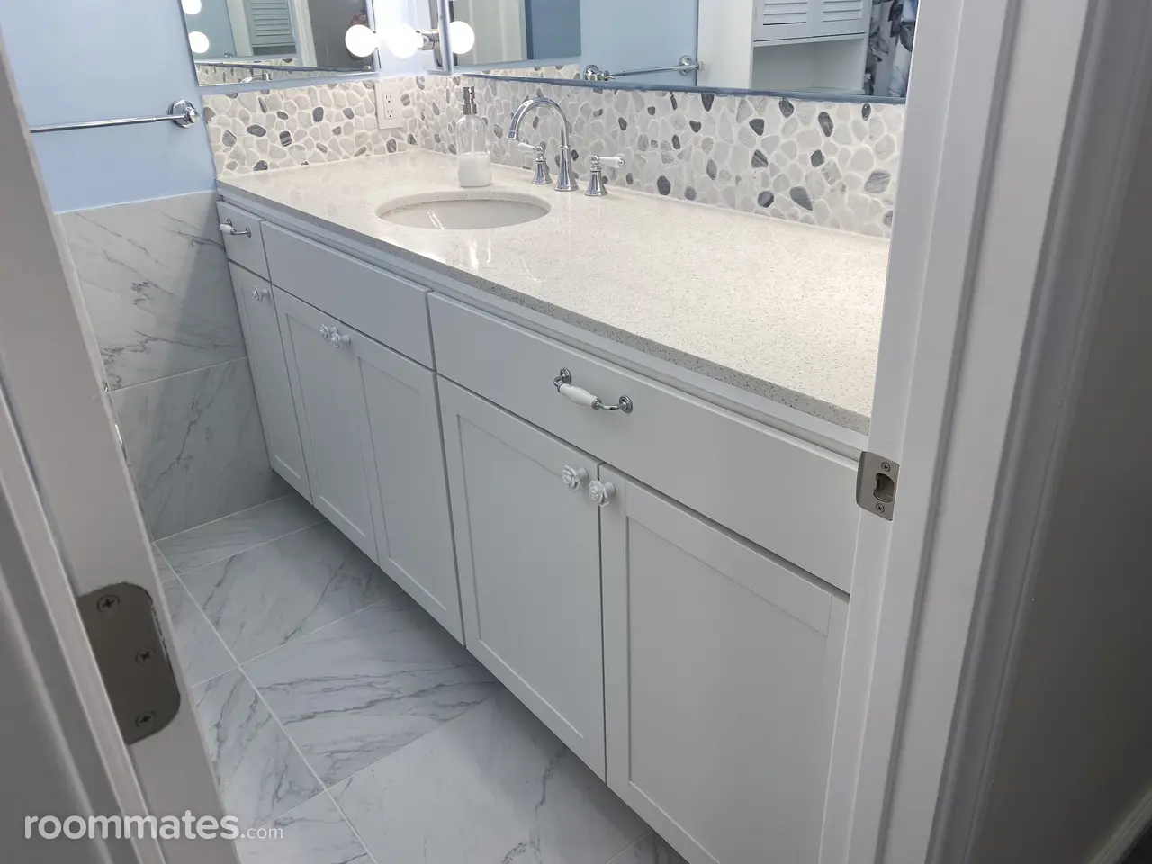 Profile photo 6 of 10