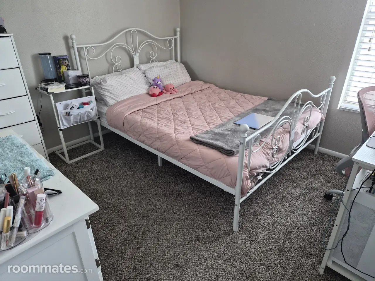 Profile photo 1 of 6