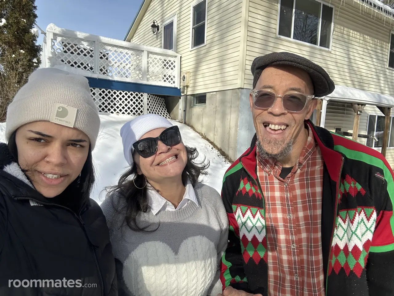 Profile photo 6 of 6