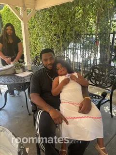 Roommate looking Moreno Valley, CA, $700