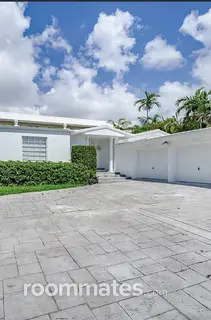 Room for rent in Fort Lauderdale, FL $980, house