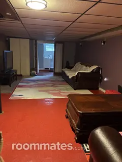 Room for rent in Baltimore, MD $800, townhouse