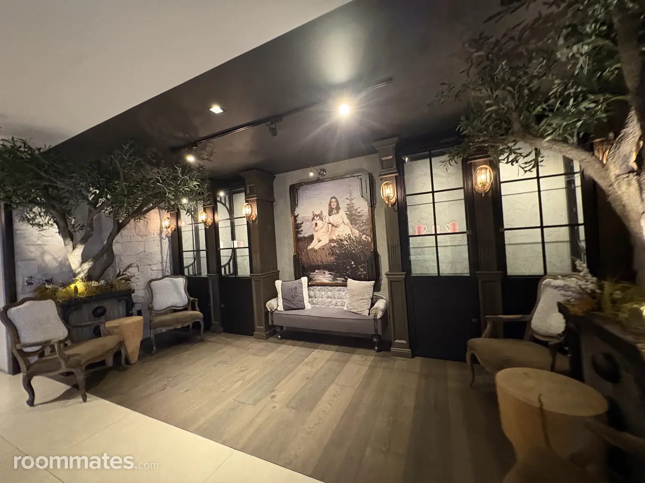 Profile photo 1 of 2