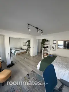 Room for rent in Los Angeles, CA $2300, townhouse