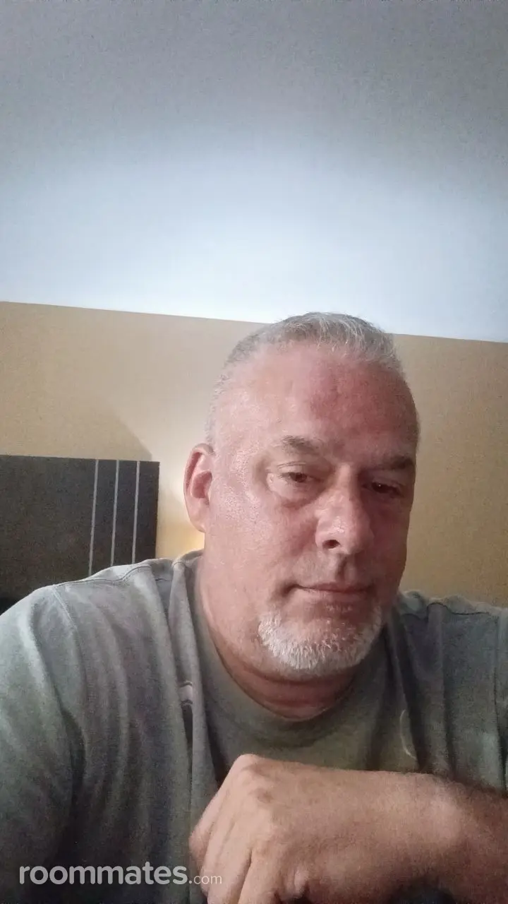 Profile photo 9 of 10