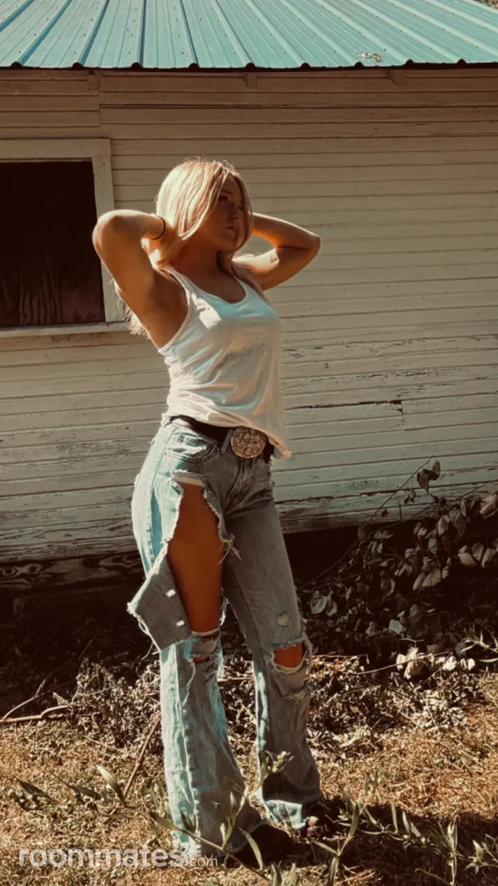 Profile photo 3 of 7