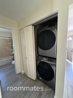 Room for rent in San Diego, CA $1300, house