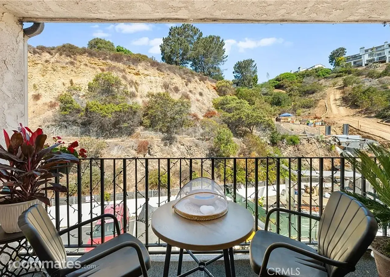 Profile photo 3 of 11