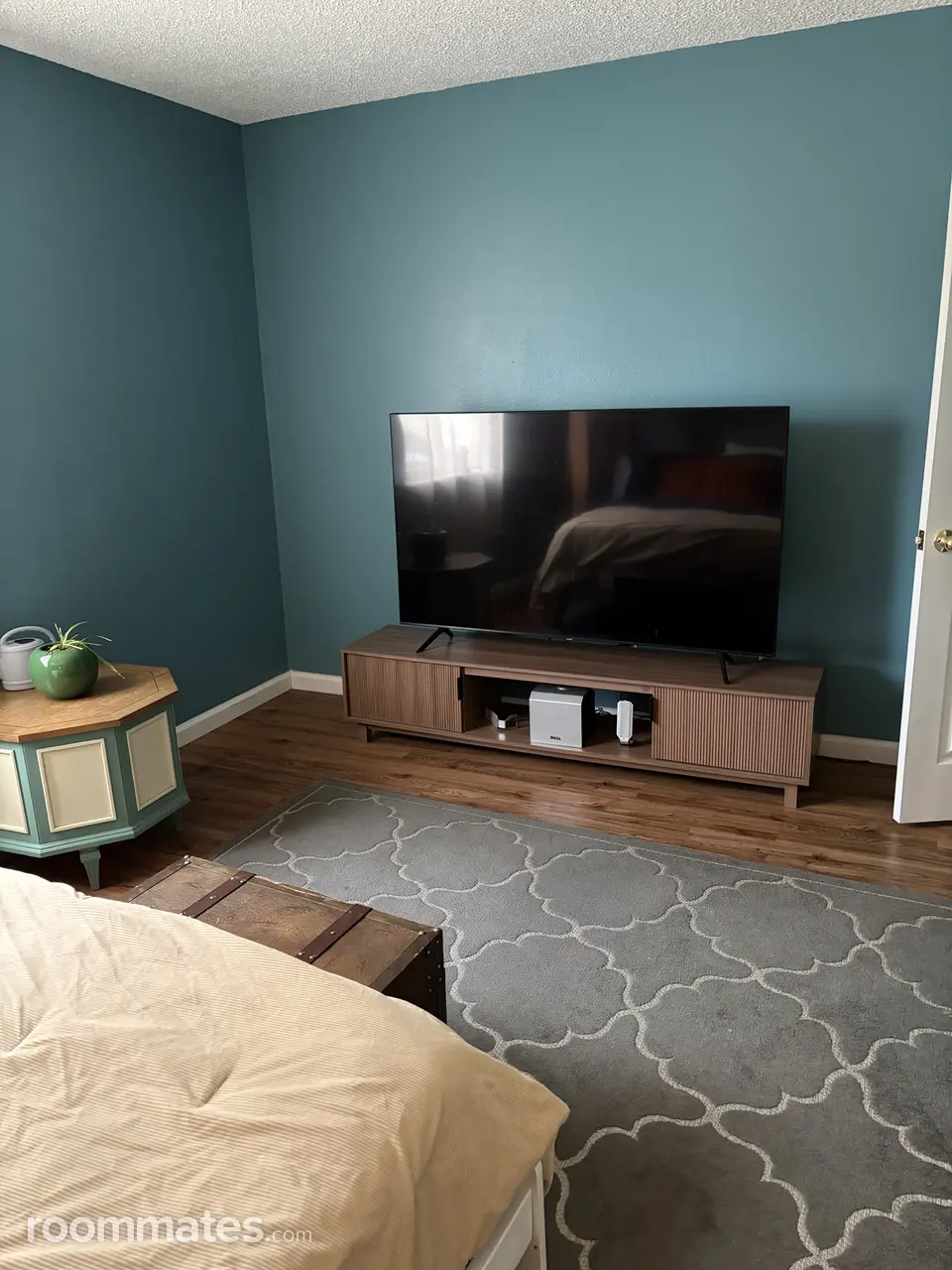 Profile photo 2 of 17