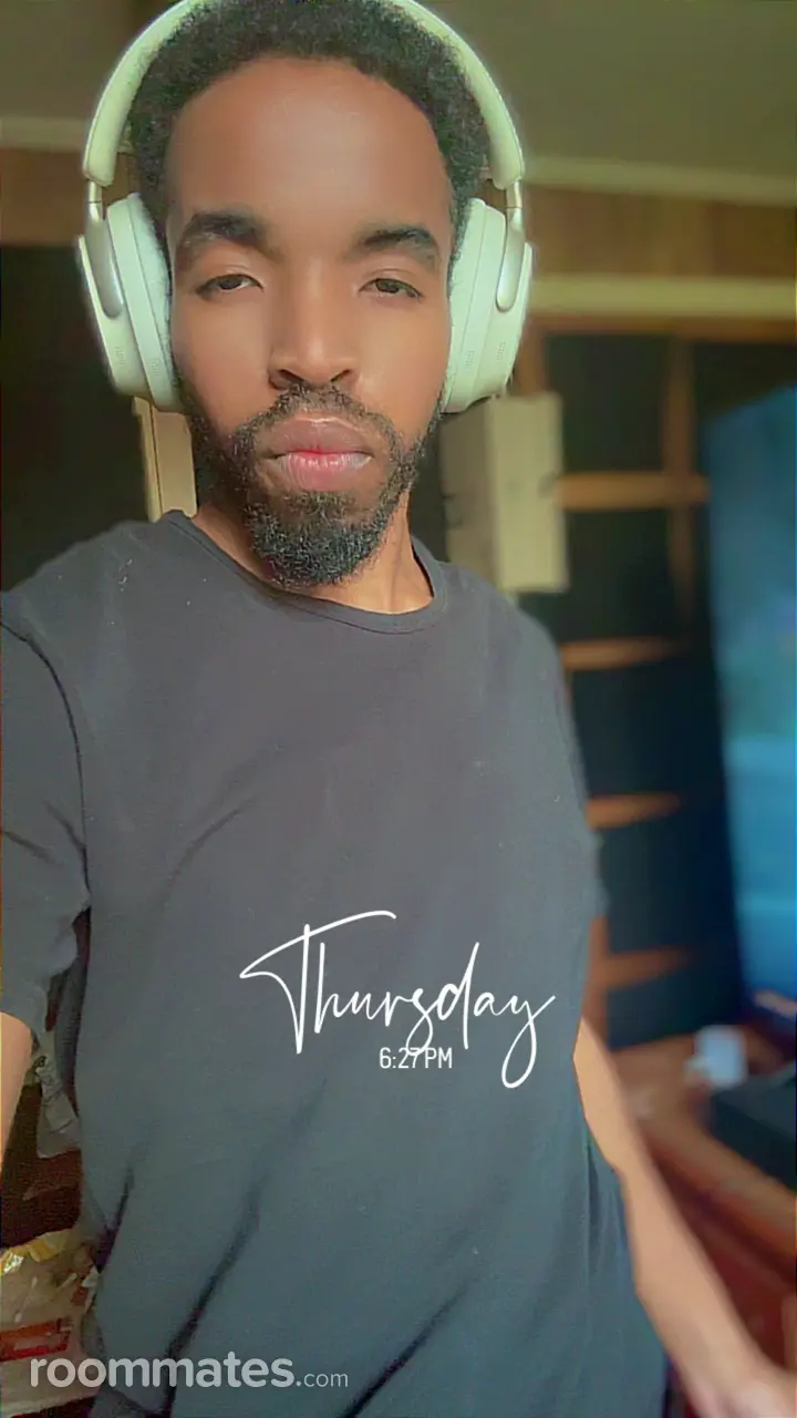 Profile photo 9 of 11