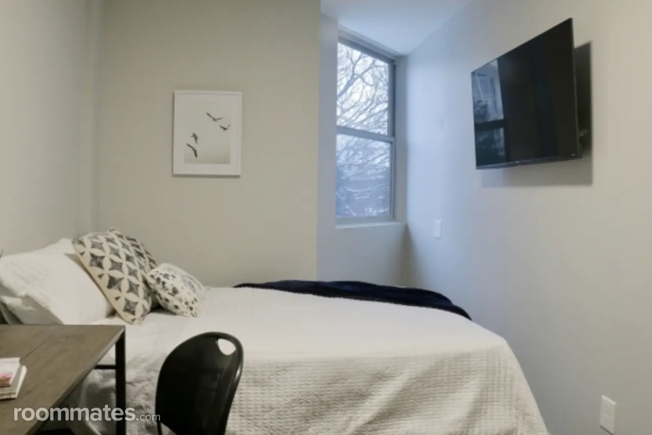 Profile photo 4 of 11