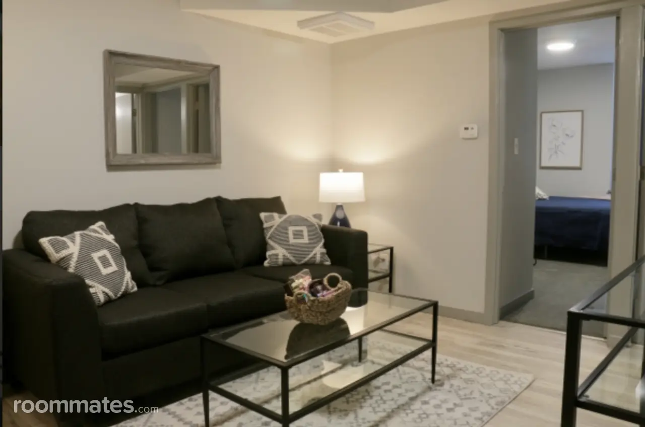 Profile photo 2 of 11