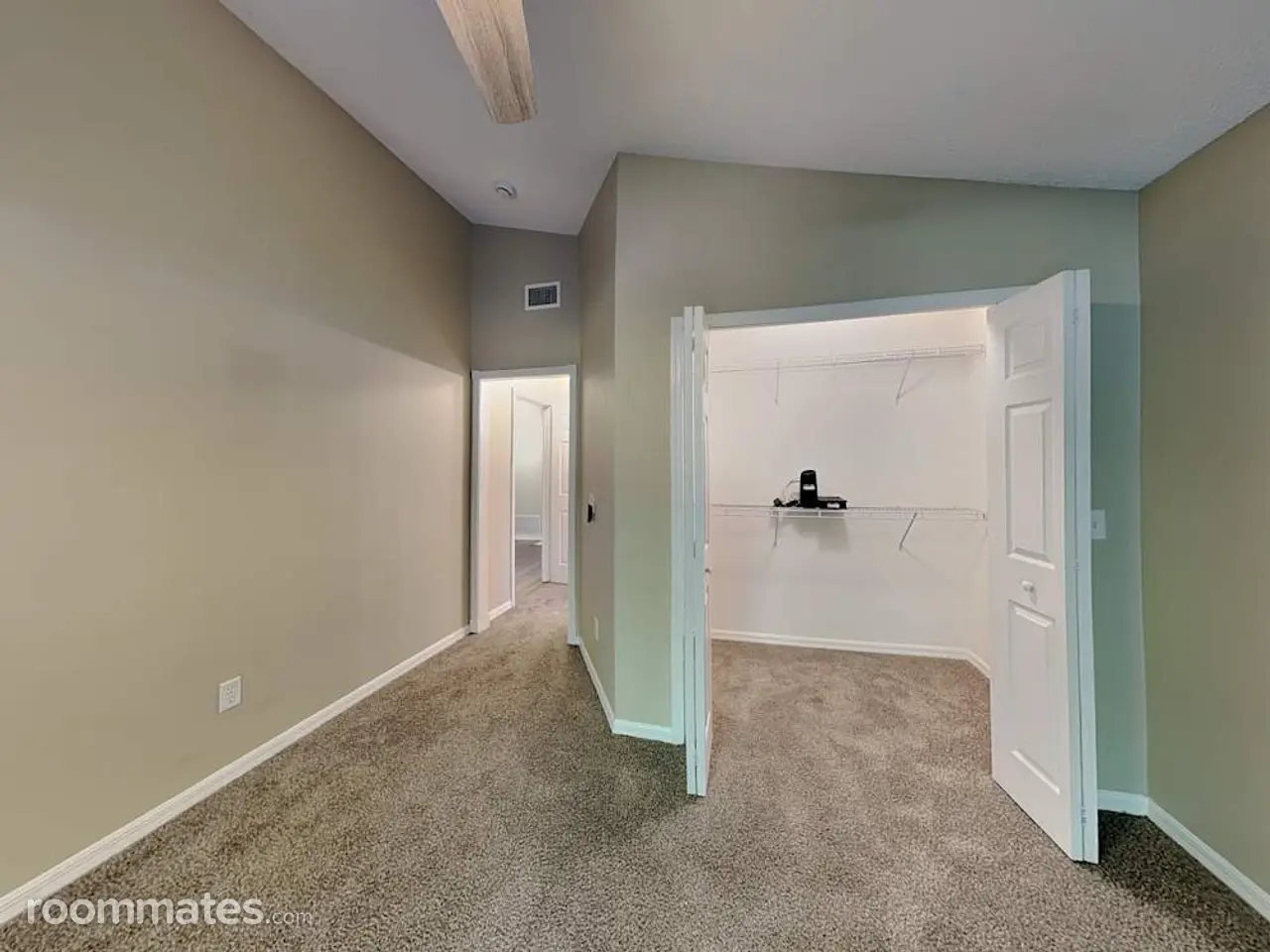 Profile photo 8 of 11